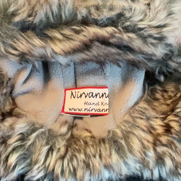 Nirvanna Designs Cable knit Russian Hat w/Faux Fur Pink Quartz - Picture 4 of 6